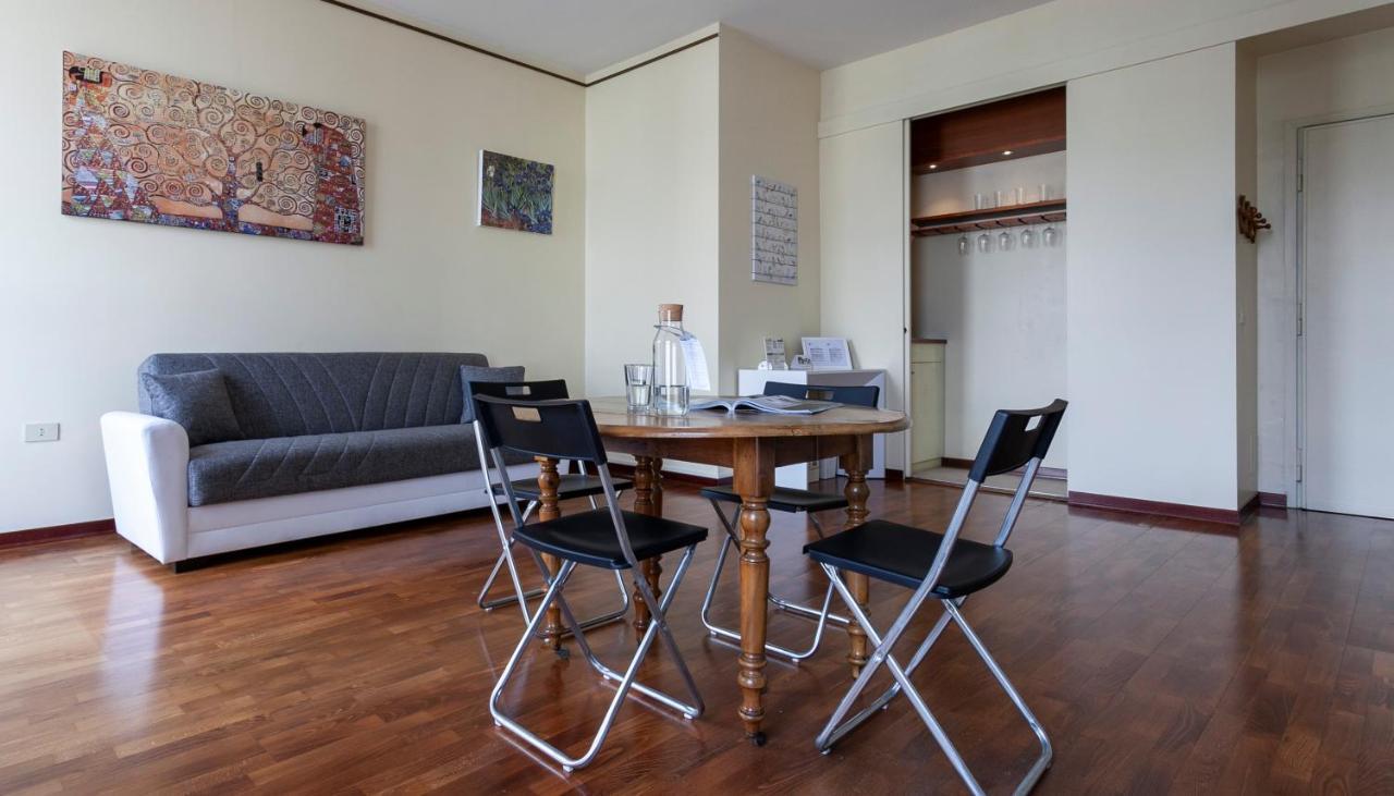 Italianway-Santo Stefano 5 Apartment มิลาน ภายนอก รูปภาพ